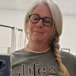 Meet your Posher, Cat